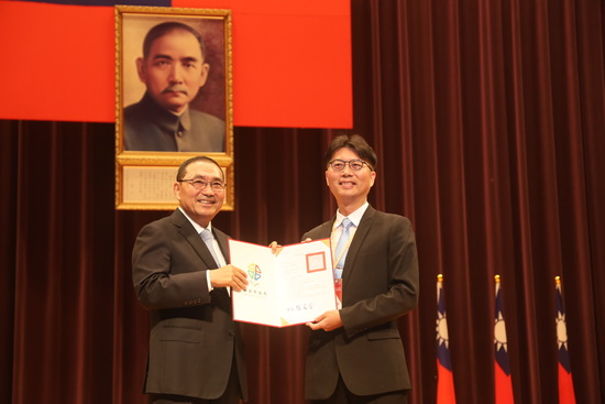 洪國維校長